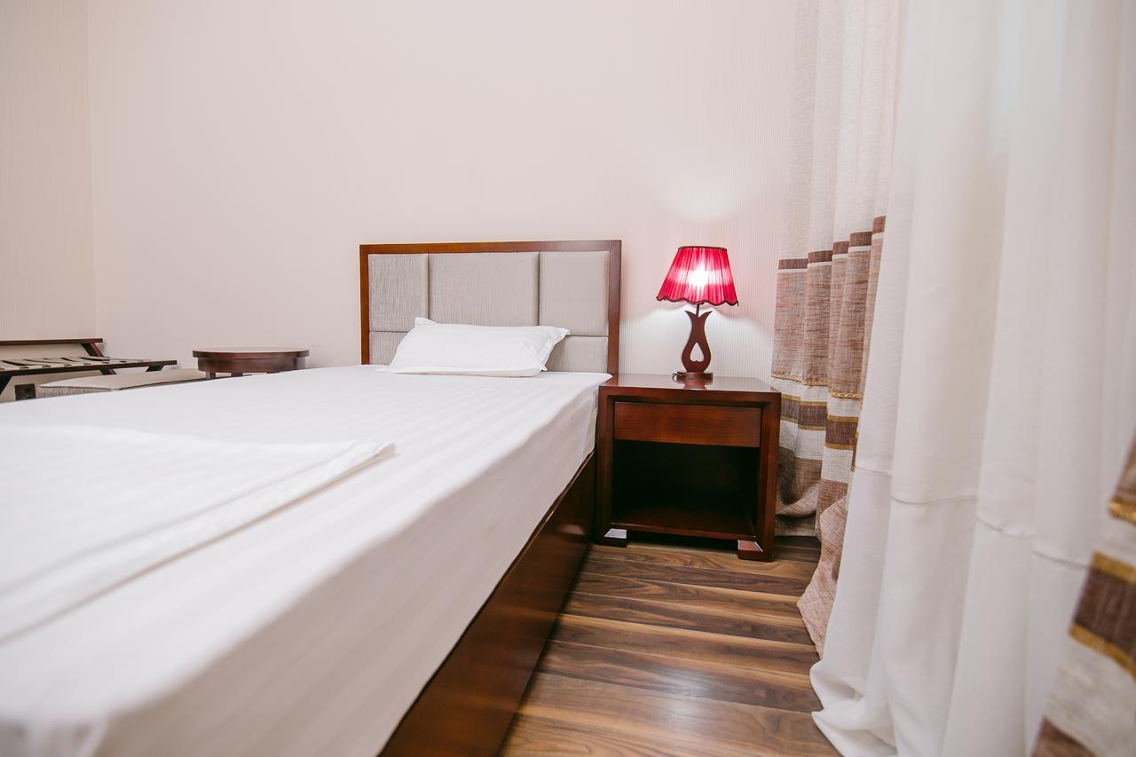 Hotel Inju Taraz Exterior photo